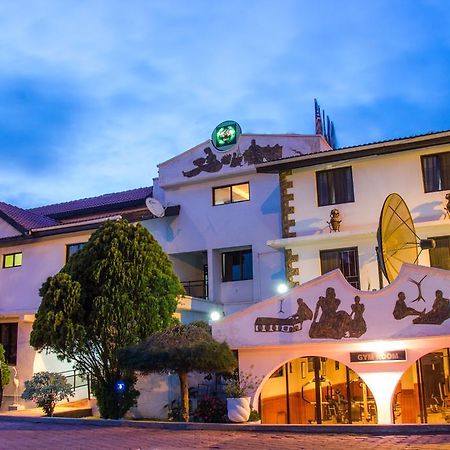 Hill View Hotel Mccarthy Hills Botianaw Екстериор снимка