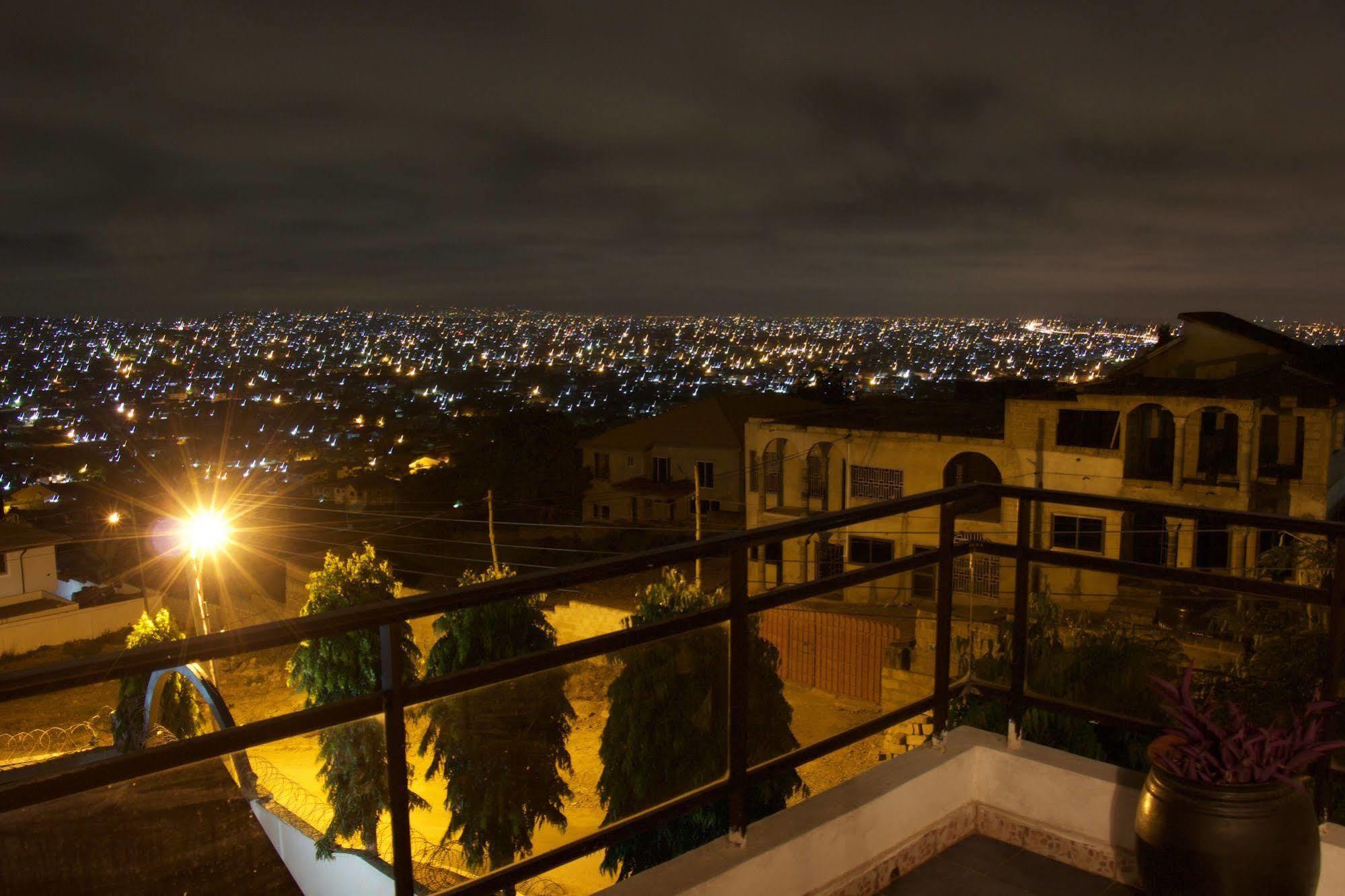 Hill View Hotel Mccarthy Hills Botianaw Екстериор снимка