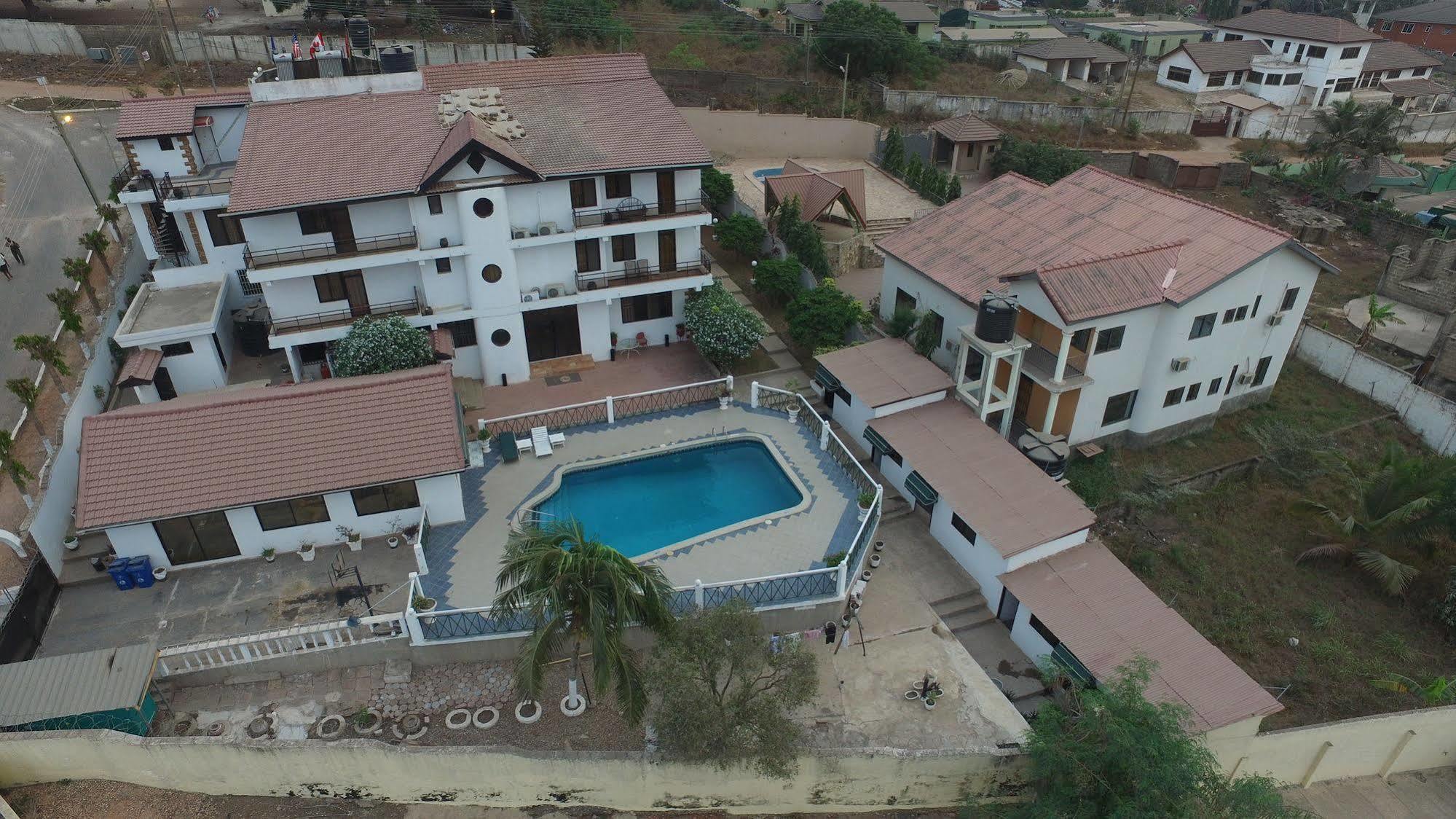 Hill View Hotel Mccarthy Hills Botianaw Екстериор снимка